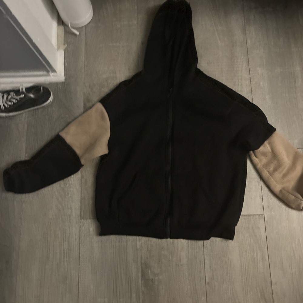 Shein Black and Tan Hoodie